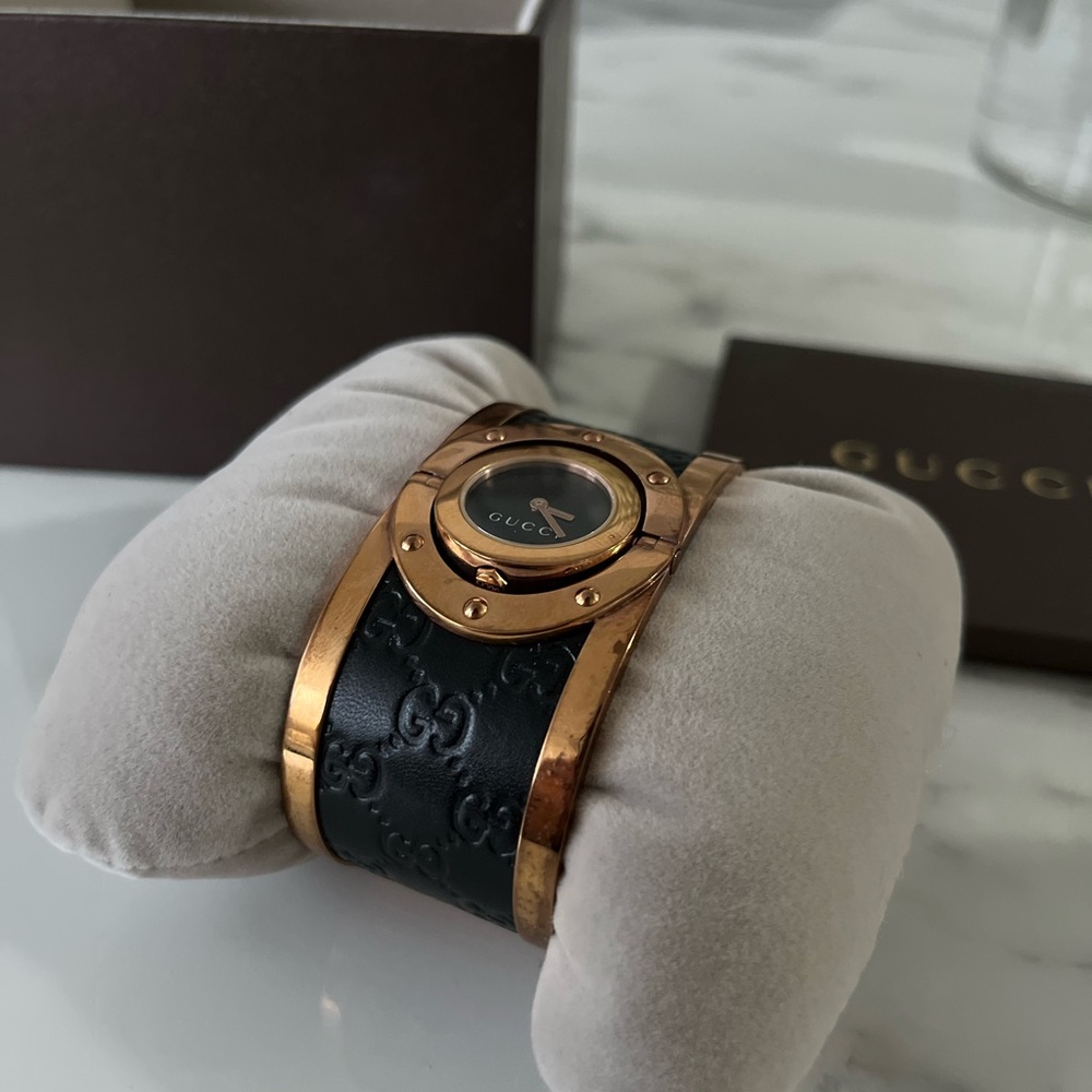 Gucci Twirl watch